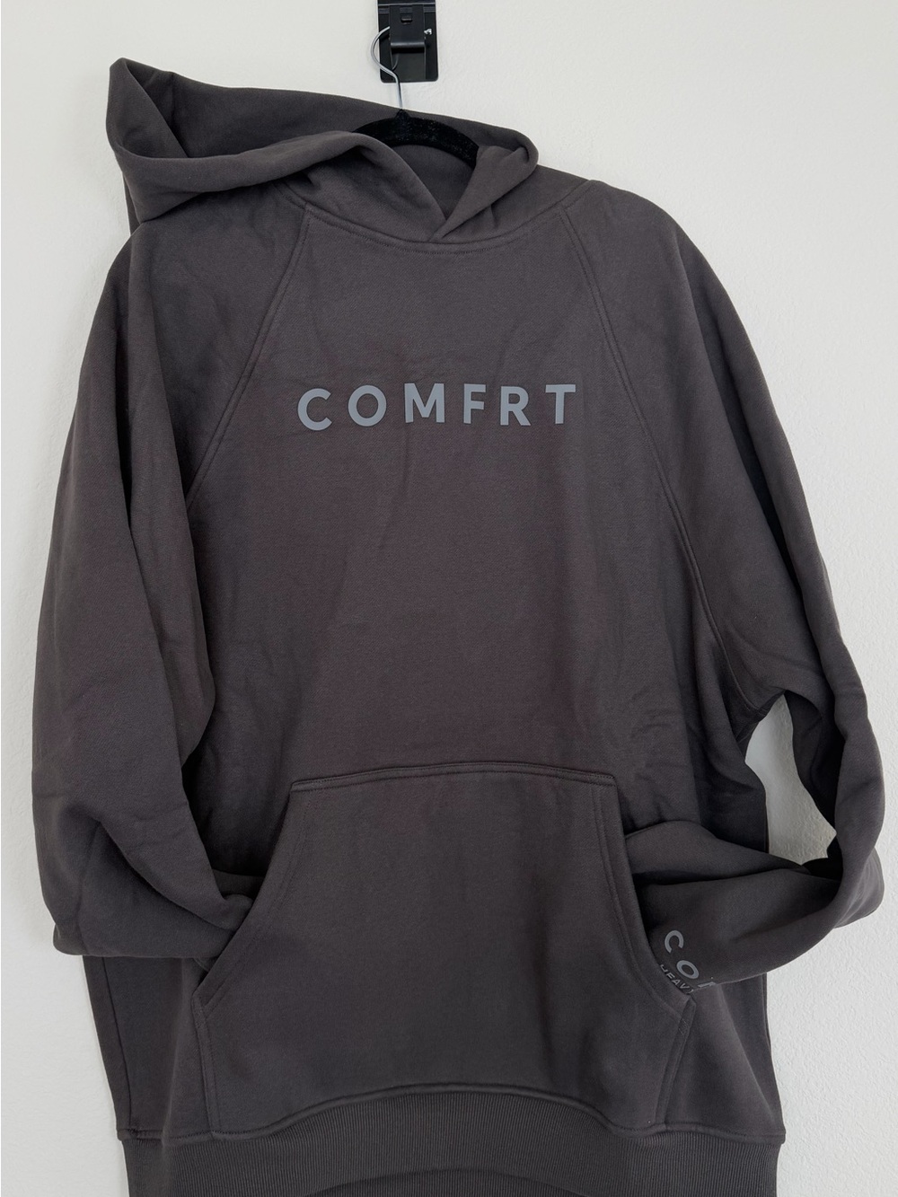 Comfrt unisex Crewneck Hoodie in Charcoal Gray
